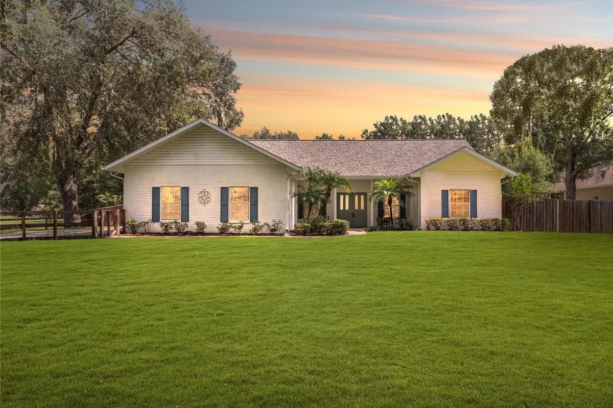 28453 Sonny Dr — sold by Estate Vida