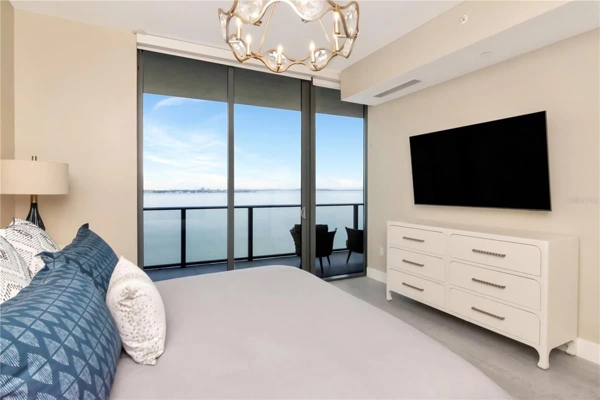Ritz-Carlton Residences Tampa photo 7