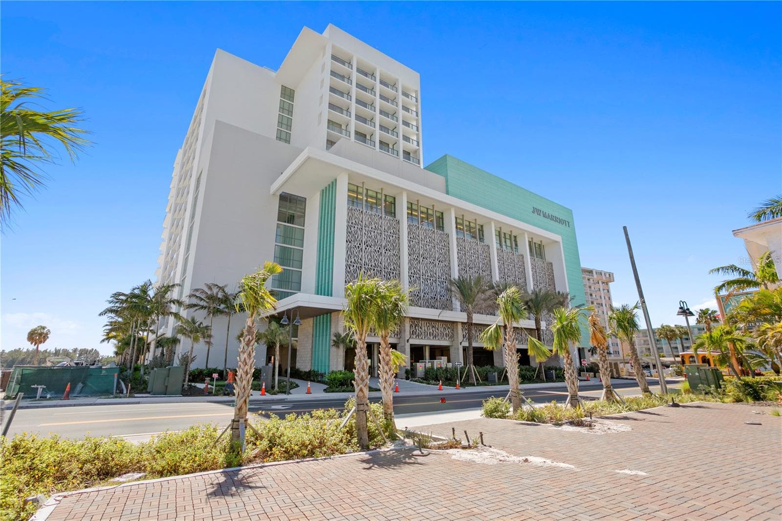 691 S Gulfview Blvd #1011