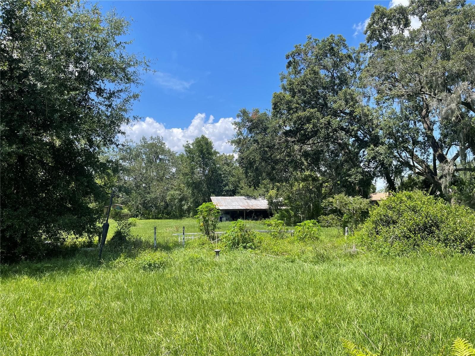 809 W Pipkin Rd