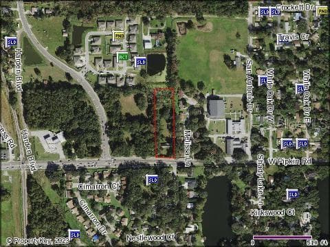 809 W Pipkin Rd photo 3