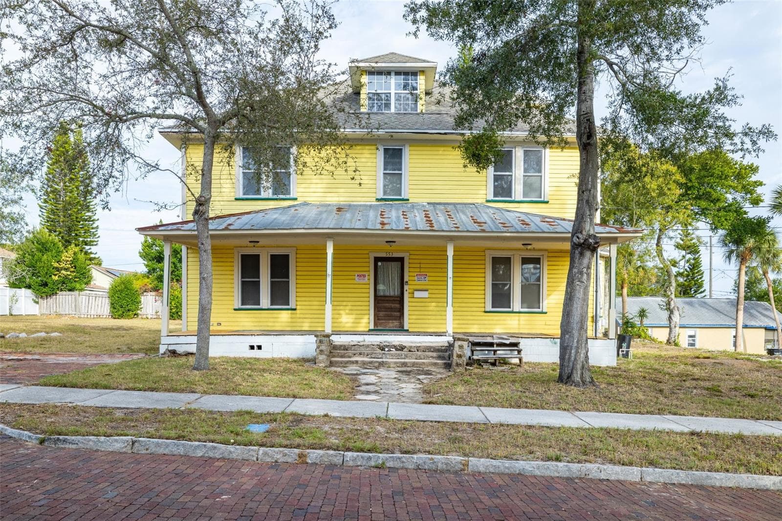 553 Division St
