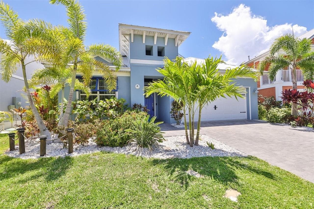 421 Bahama Grande Blvd photo 5