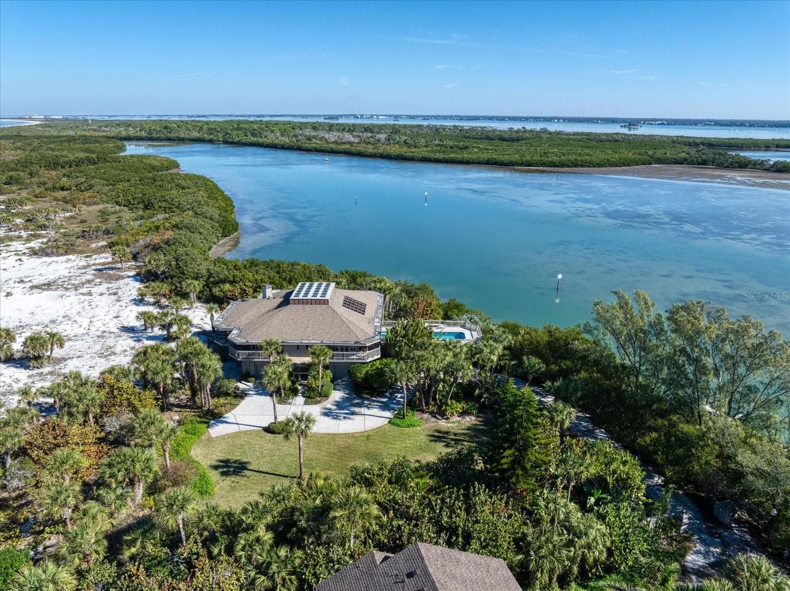 1198 Mandalay Pt photo 4