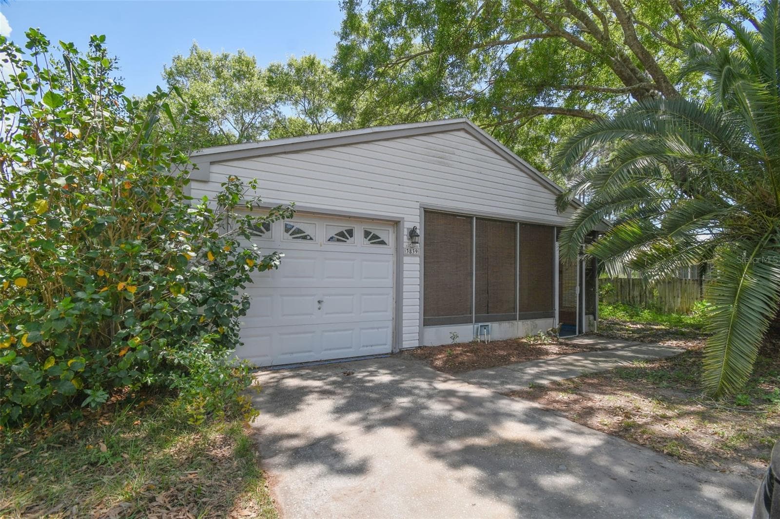 3839 Berkshire CT photo 3