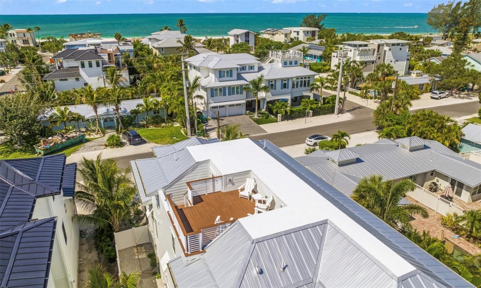 404 North Shore Dr photo 4