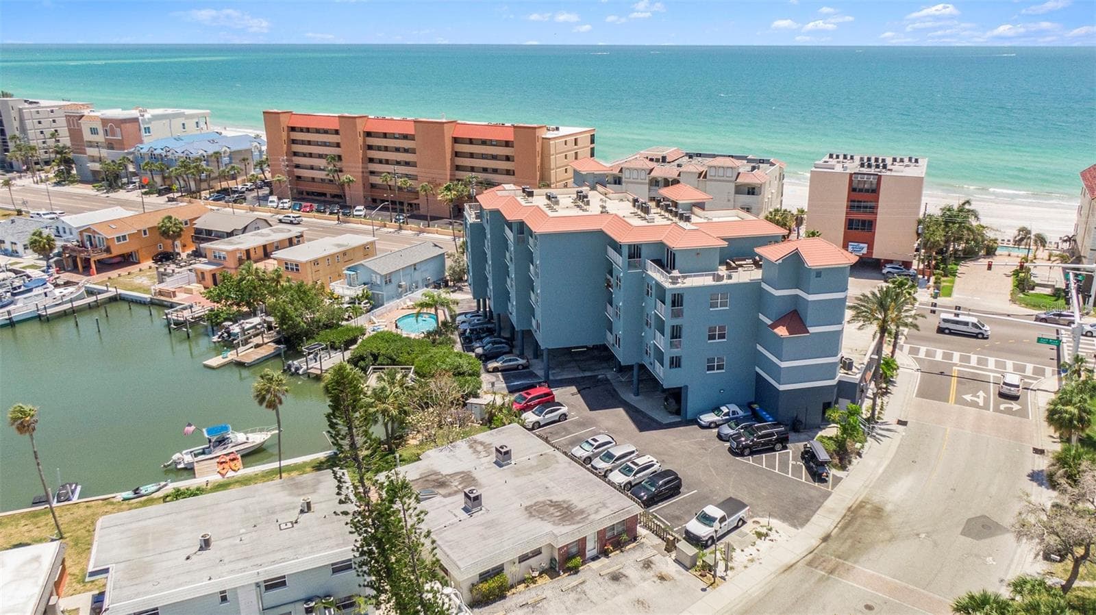 13999 Gulf Blvd #406 photo 5