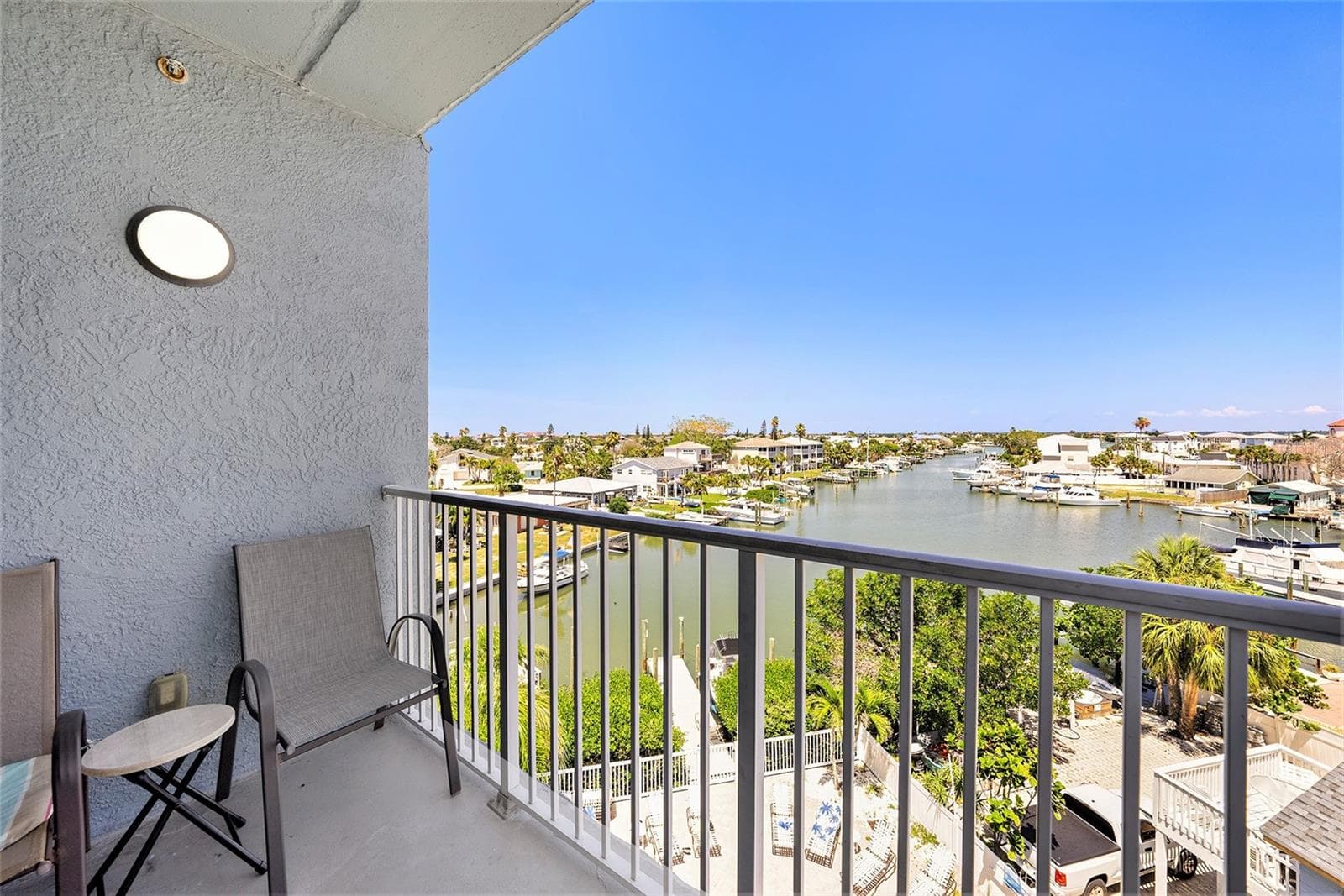 13999 Gulf Blvd #406 photo 4