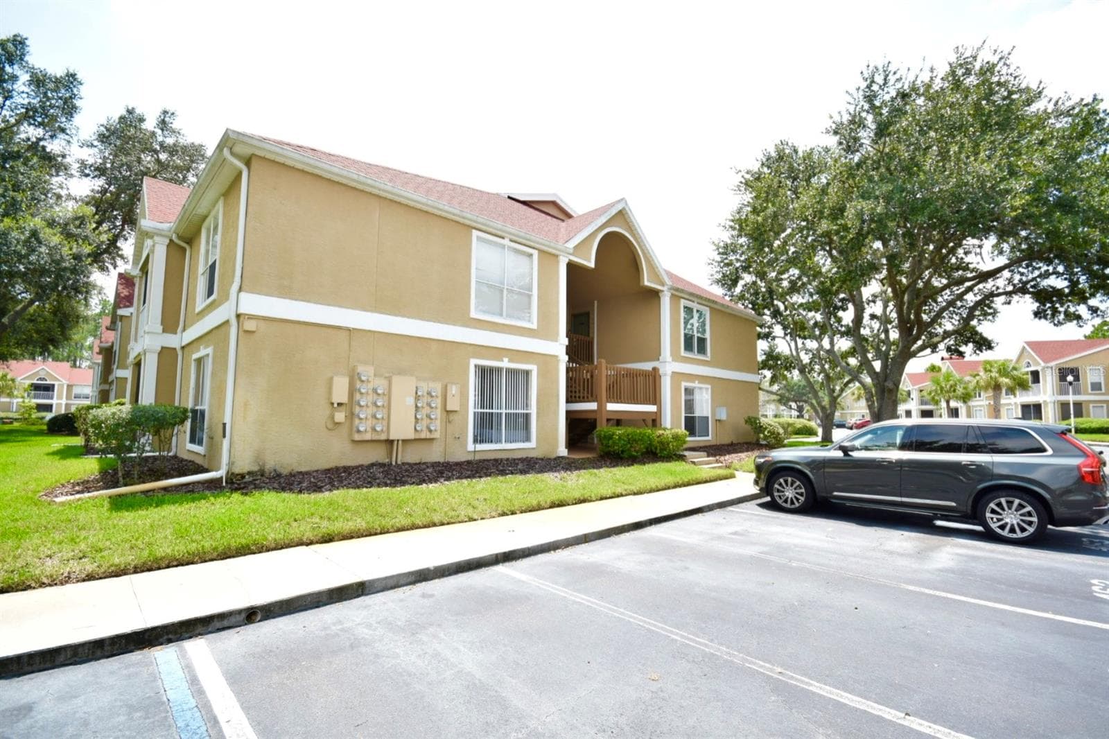 9481 Highland Oak Dr #1402 photo 3