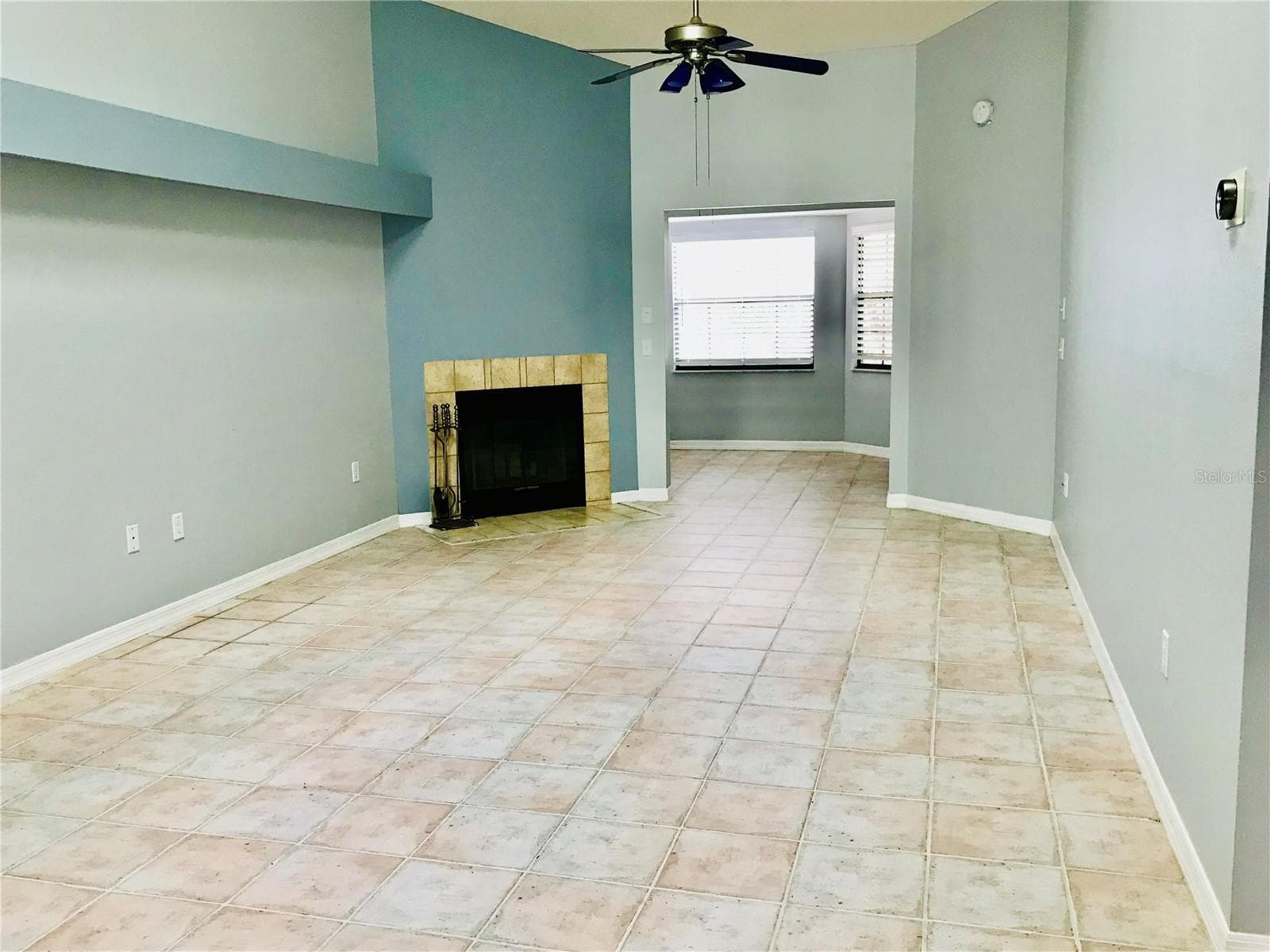 10425 LA Mirage CT #202 photo 4