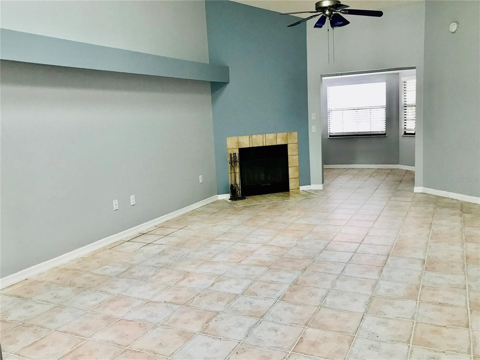 10425 LA Mirage CT #202 photo 5