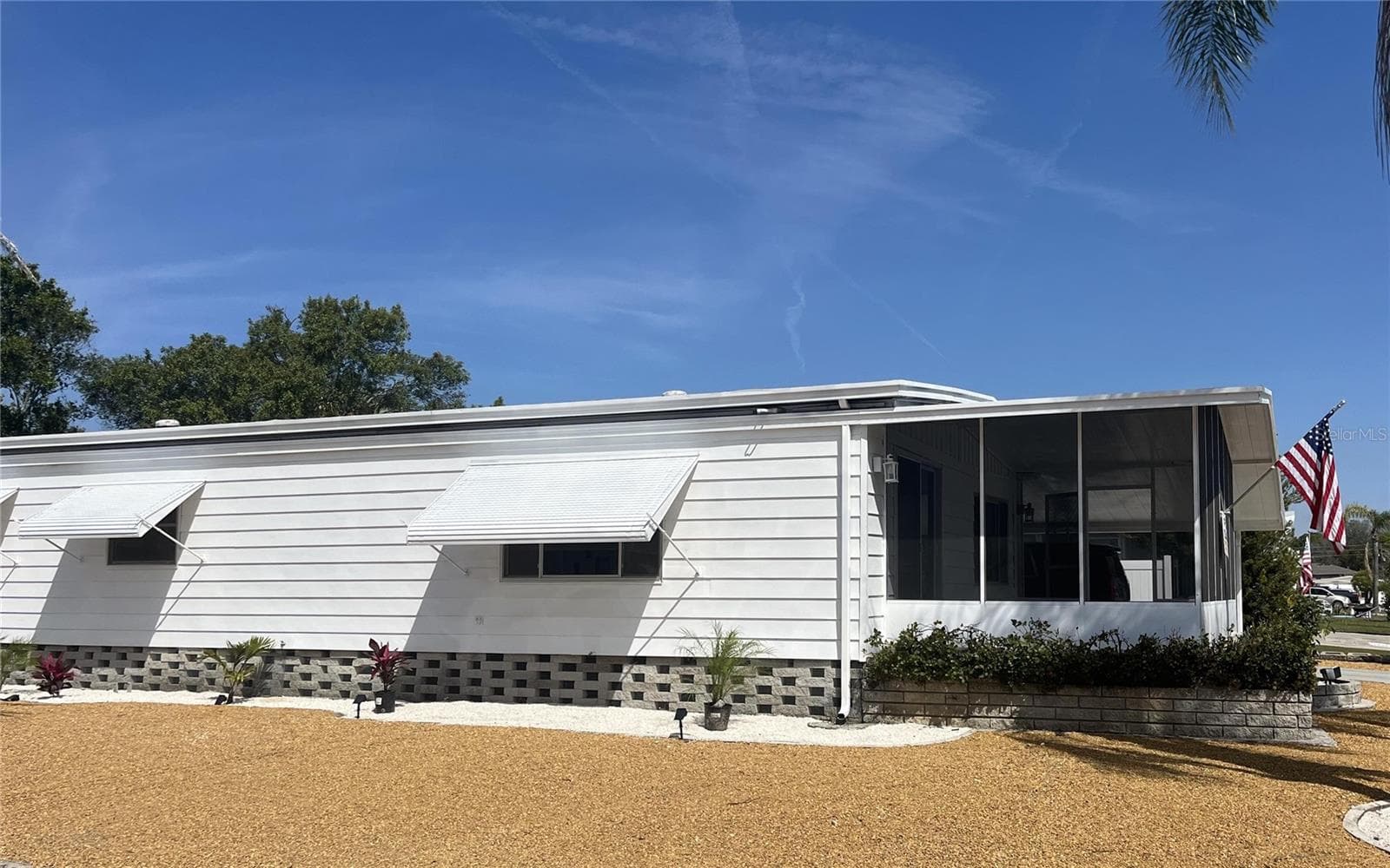 2327 Lemur Dr photo 3