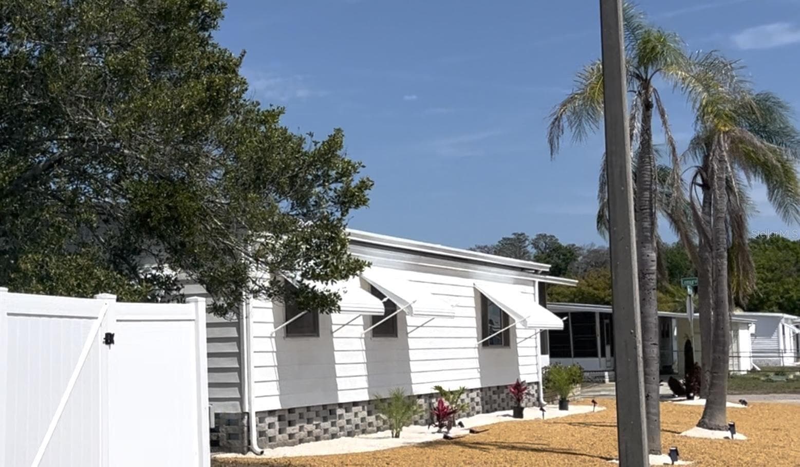 2327 Lemur Dr photo 5