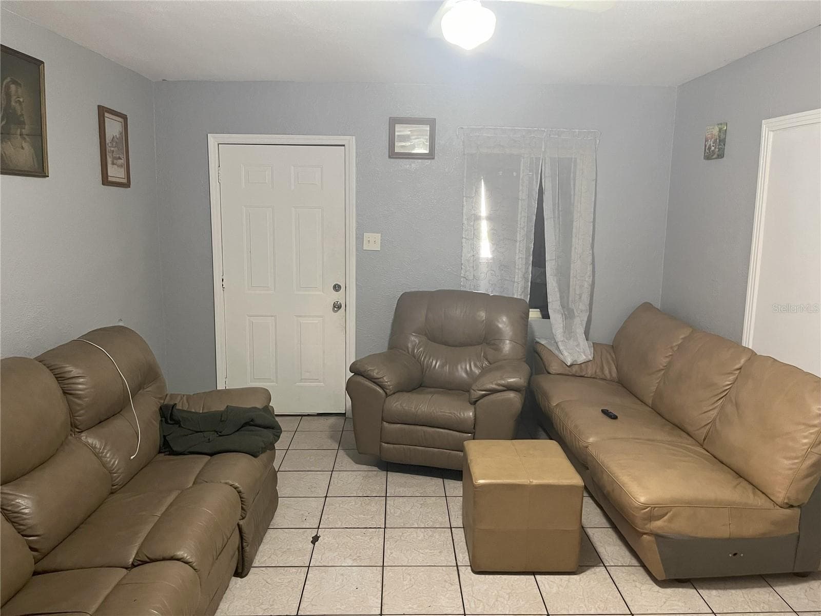 120 S San Remo Ave photo 4