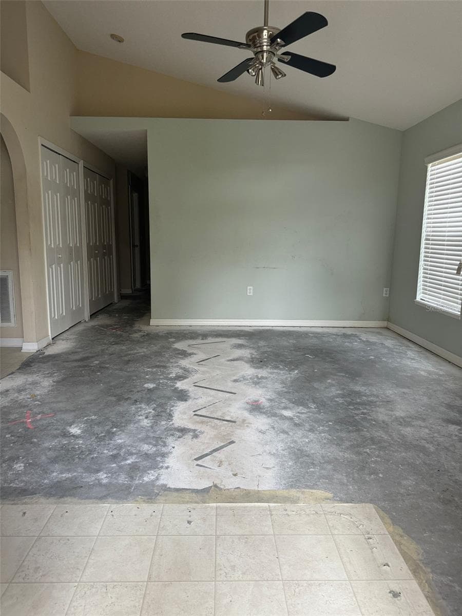 2796 Whispering Trails Dr photo 4