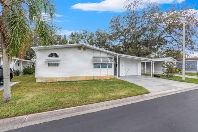 34124 Estates Ln photo 4