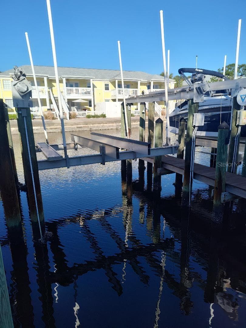 127ss Coquina Key Dr SE Dr