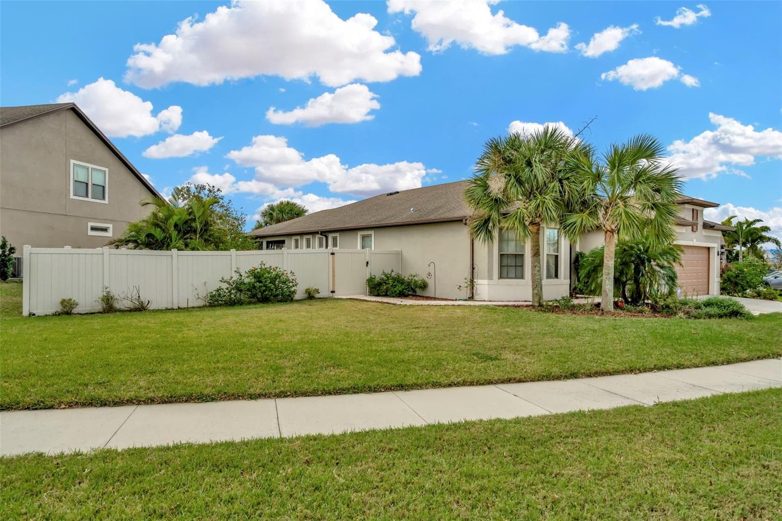 16340 Treasure Point Dr photo 3