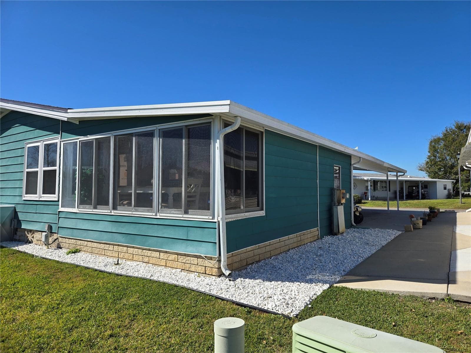 312 Townbridge Dr photo 4