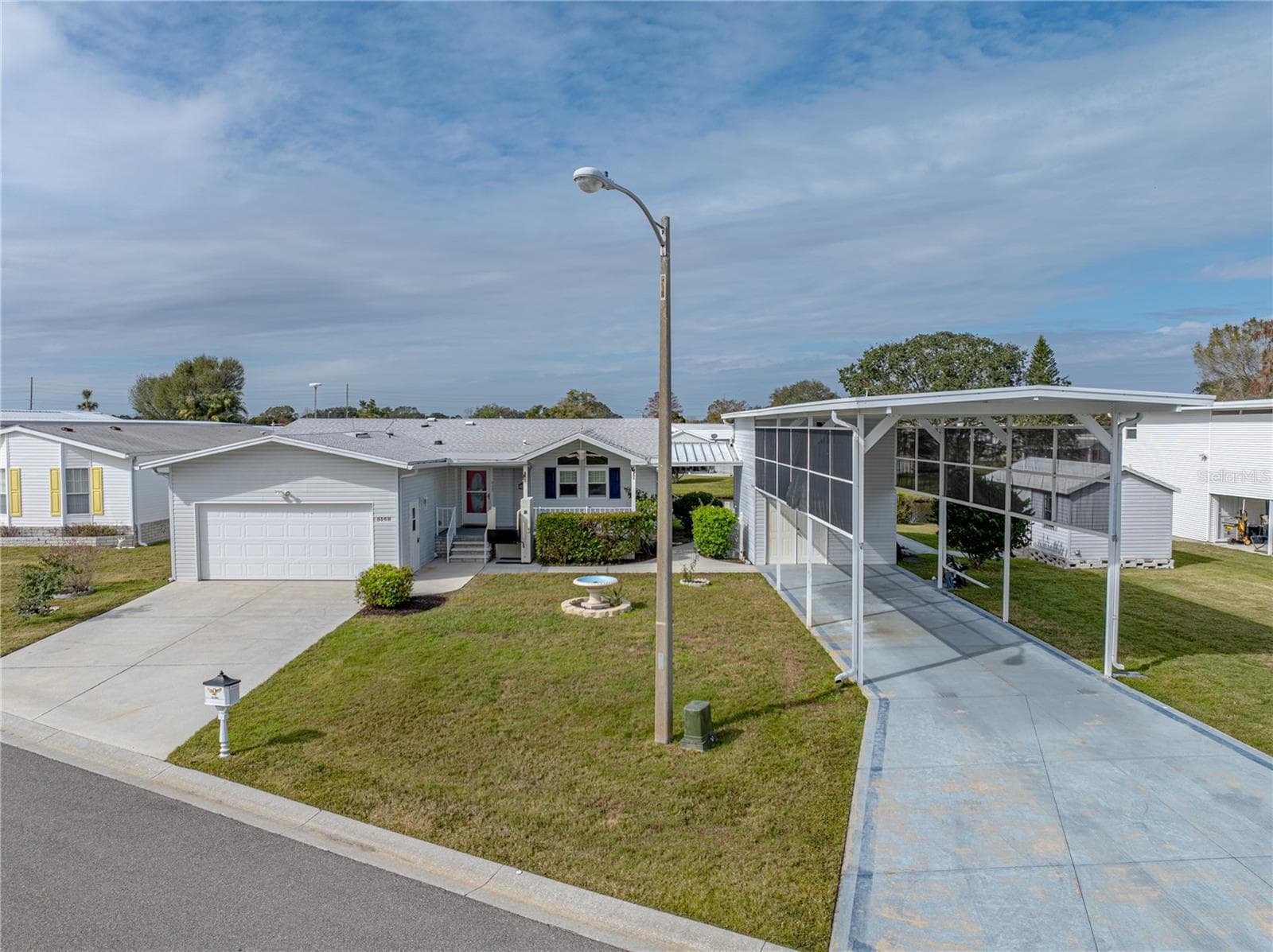 5148 Island View Cir N
