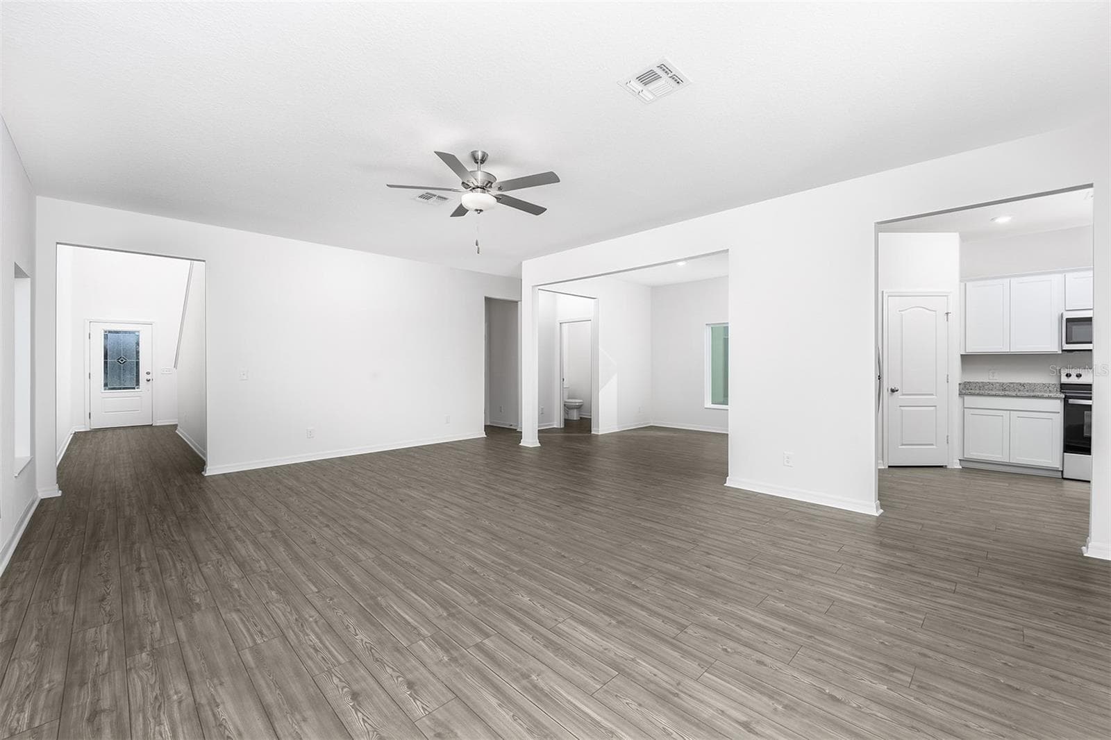 3732 Bergamot St photo 5