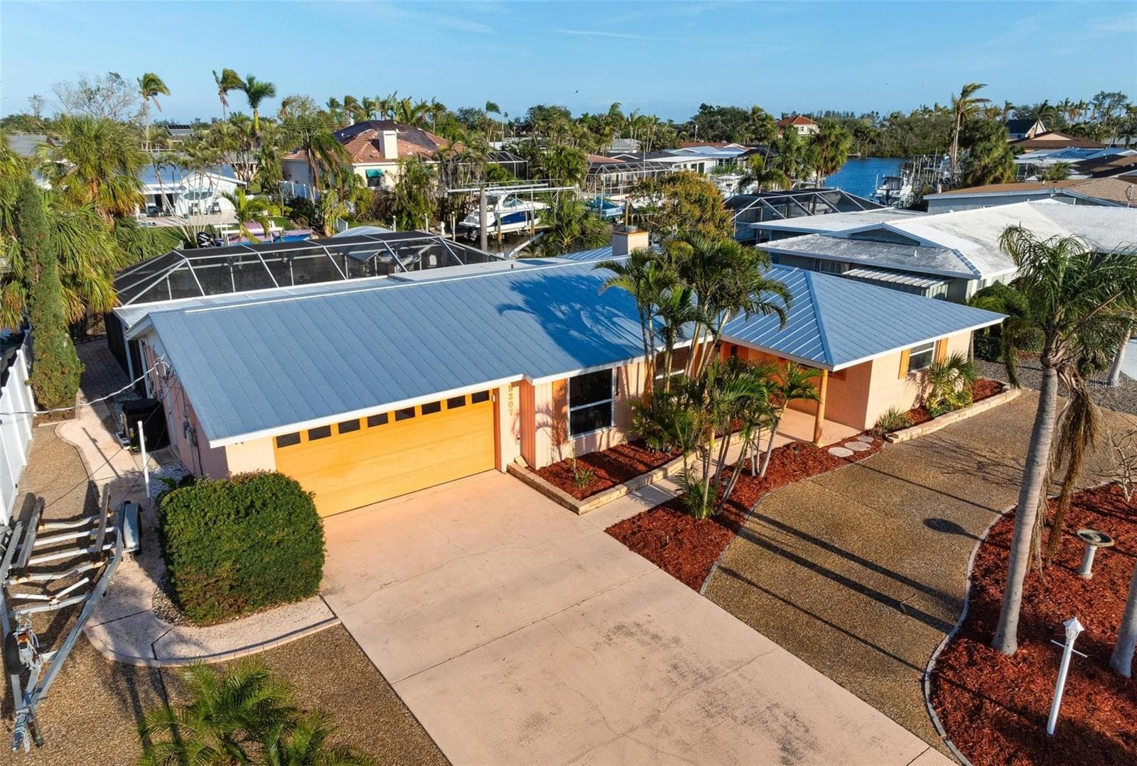 5207 Bimini Dr