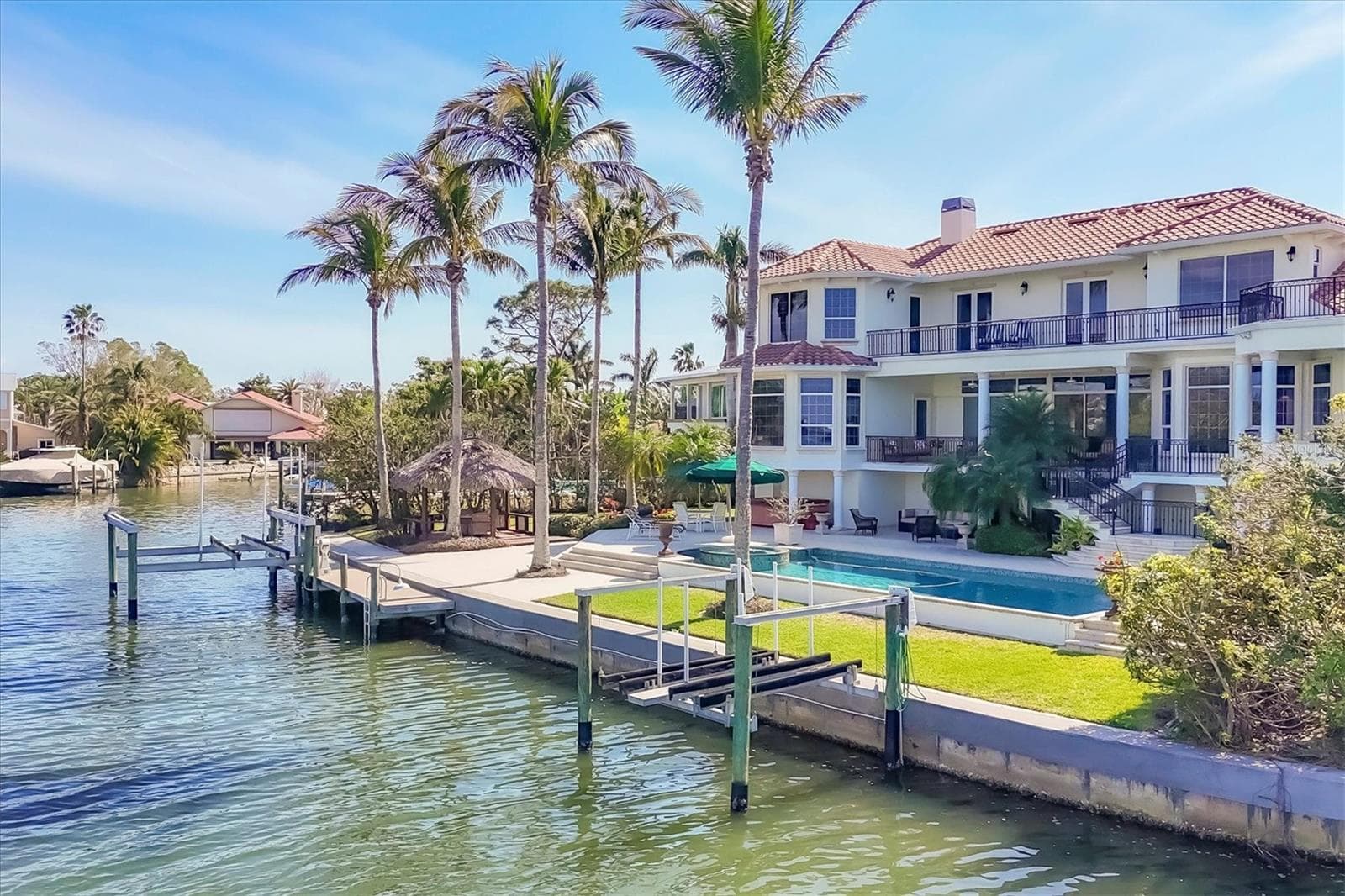1137 N Lake Shore Dr photo 3