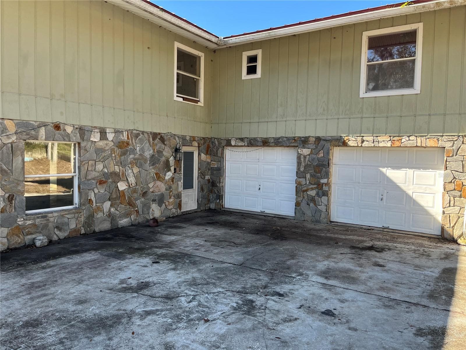330 Callitris Ave photo 5