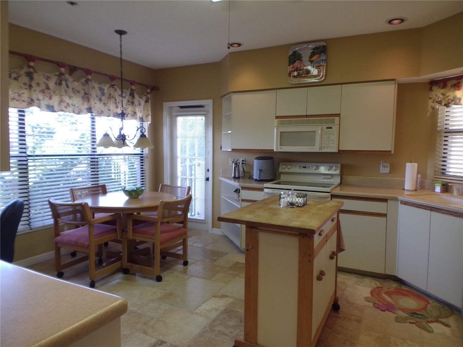 4555 Bay Club Dr #22