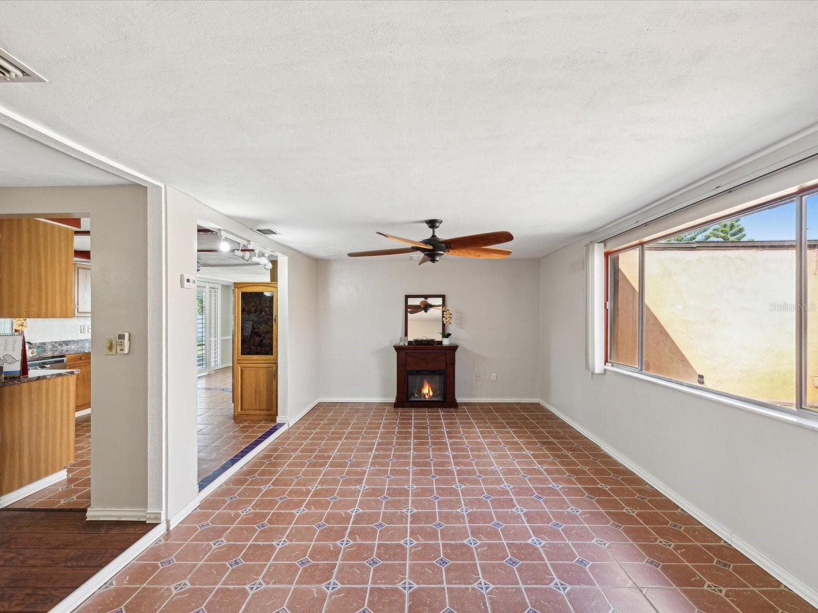 3730 Sail Dr photo 5