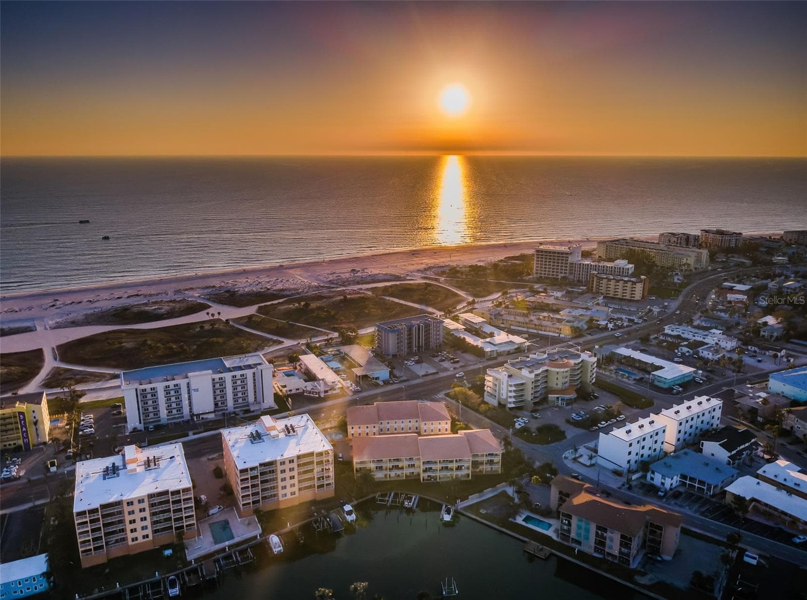 11595 Gulf Blvd #6 photo 4
