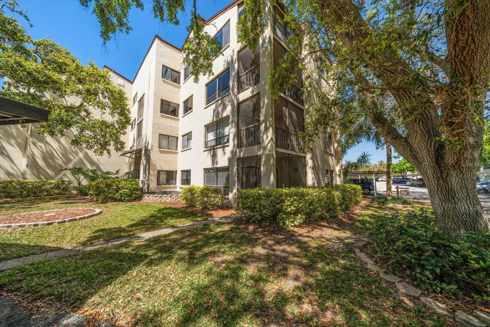 700 Starkey Rd #1111