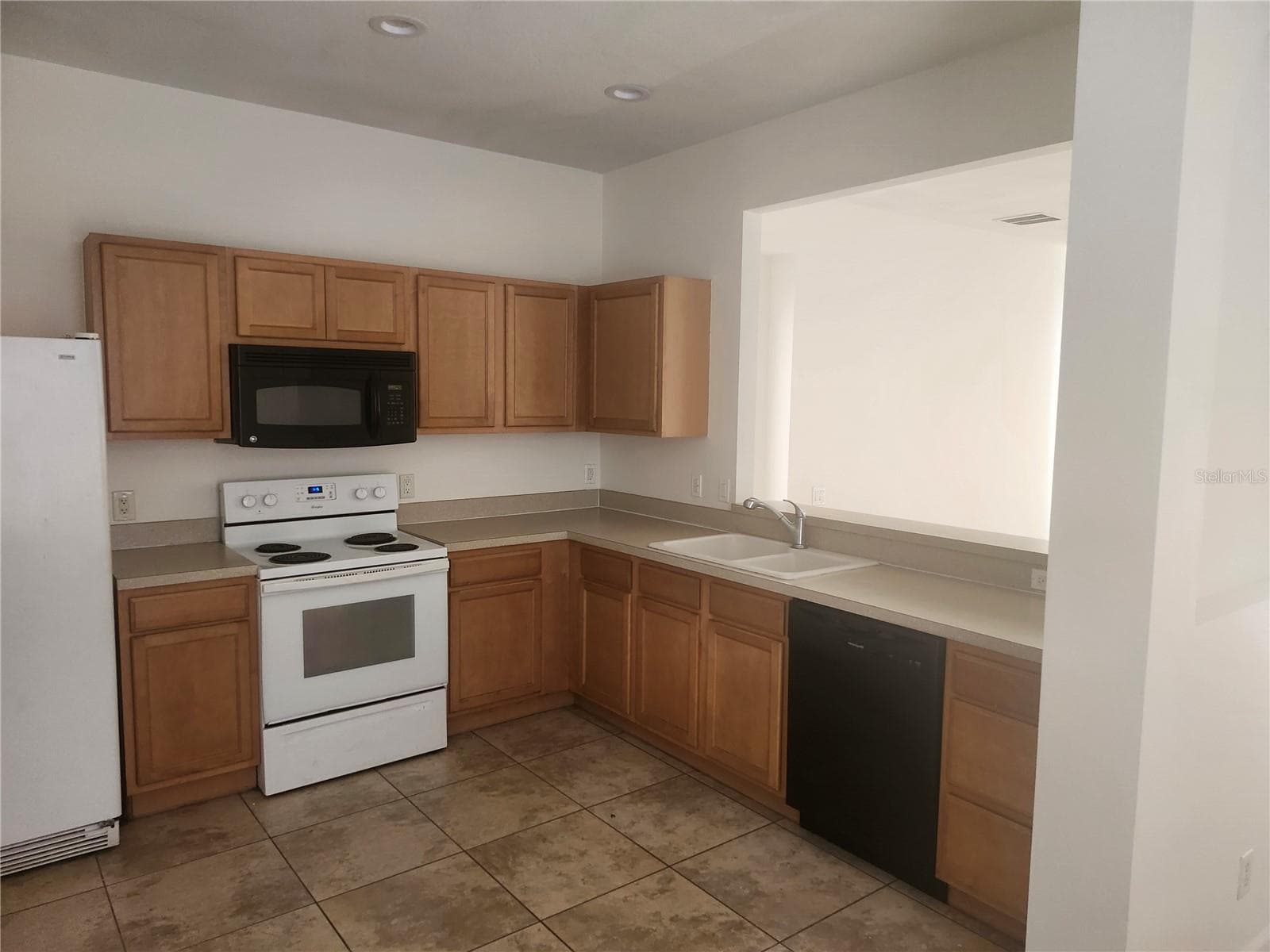14656 Wake Robin Dr photo 5