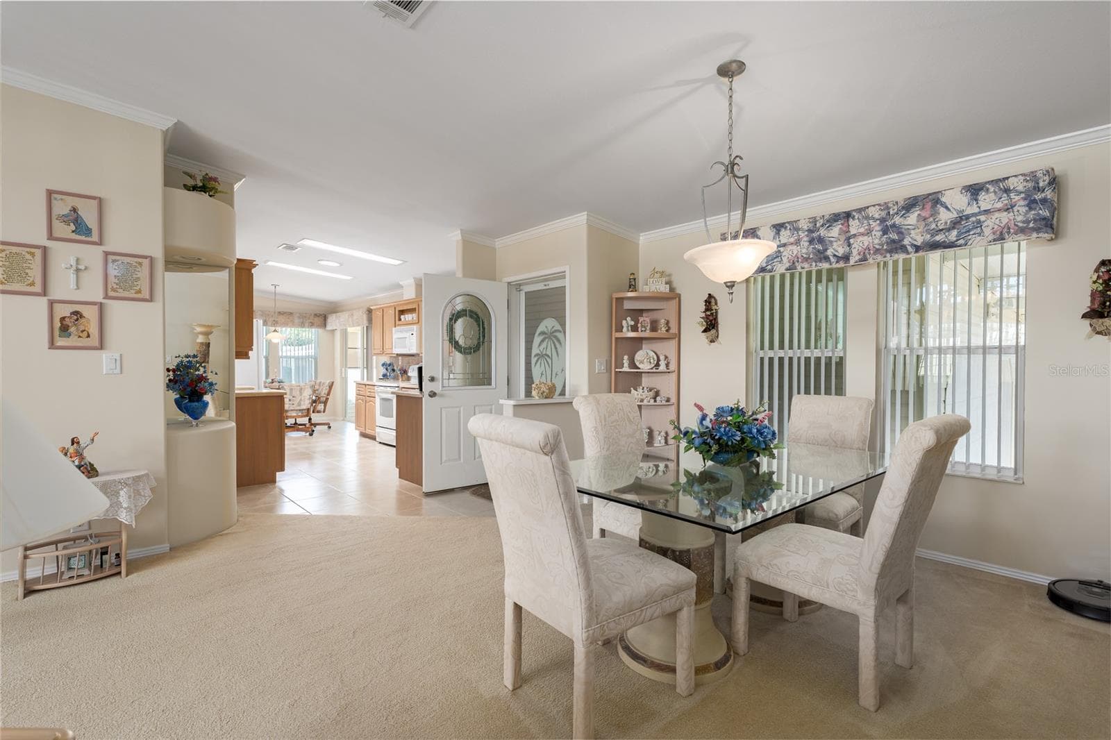 8424 Regal Way photo 5