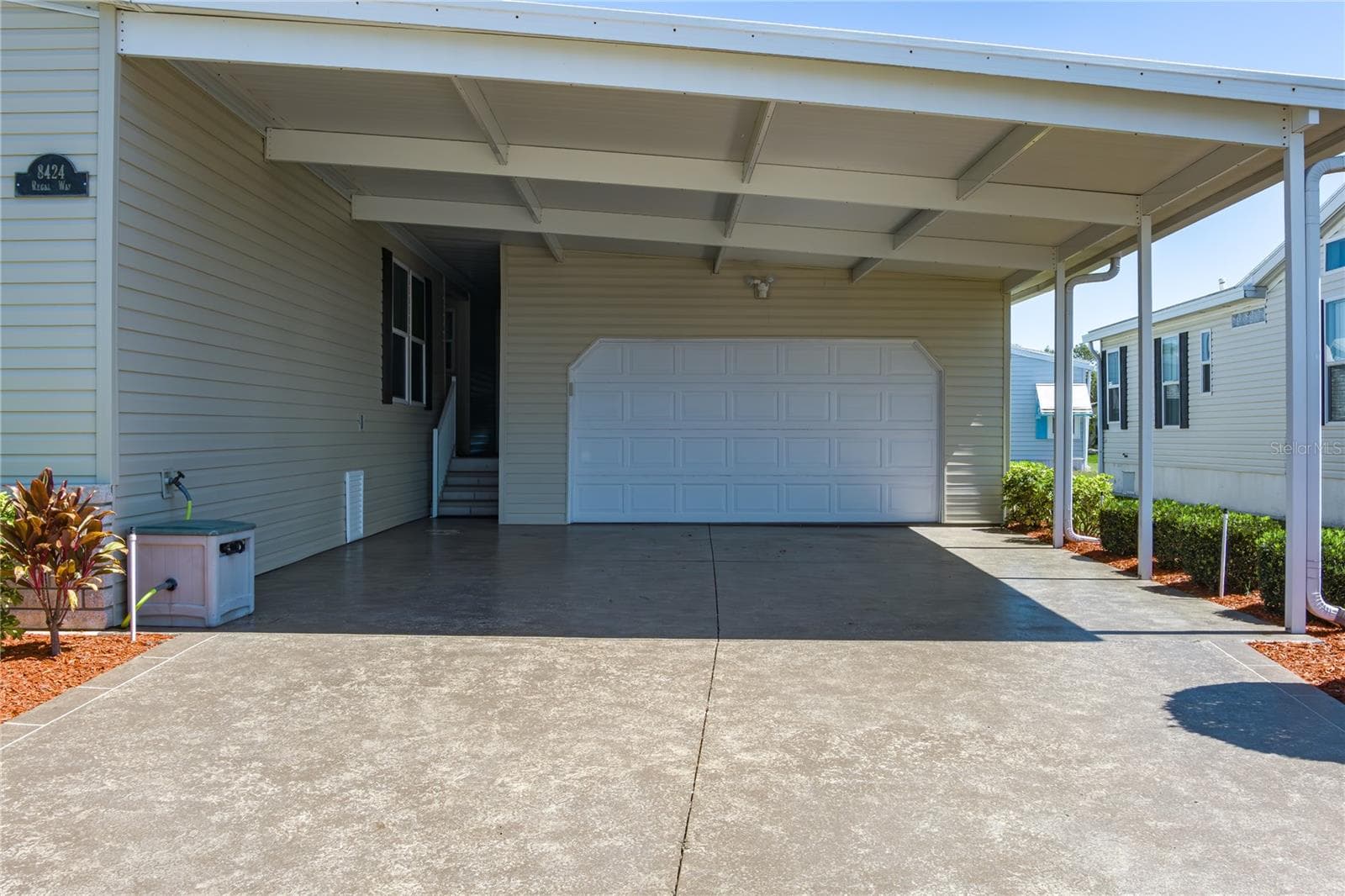 8424 Regal Way photo 3