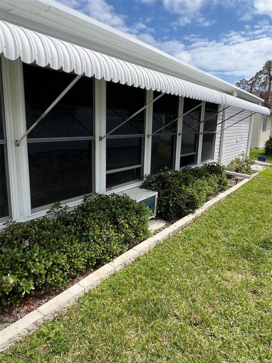 709 Sugar Palm St photo 3
