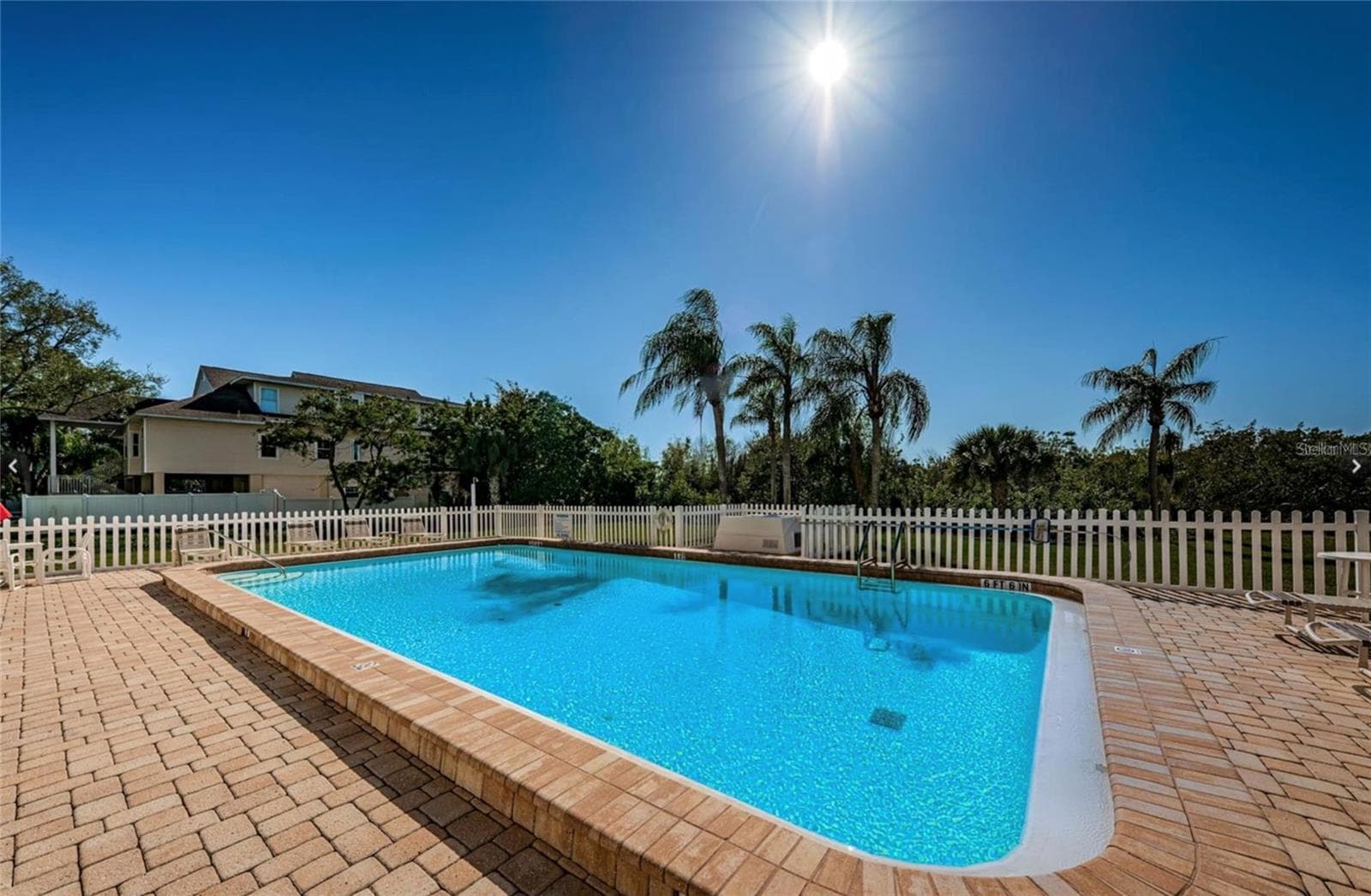 9000 Commodore Dr #302 photo 5