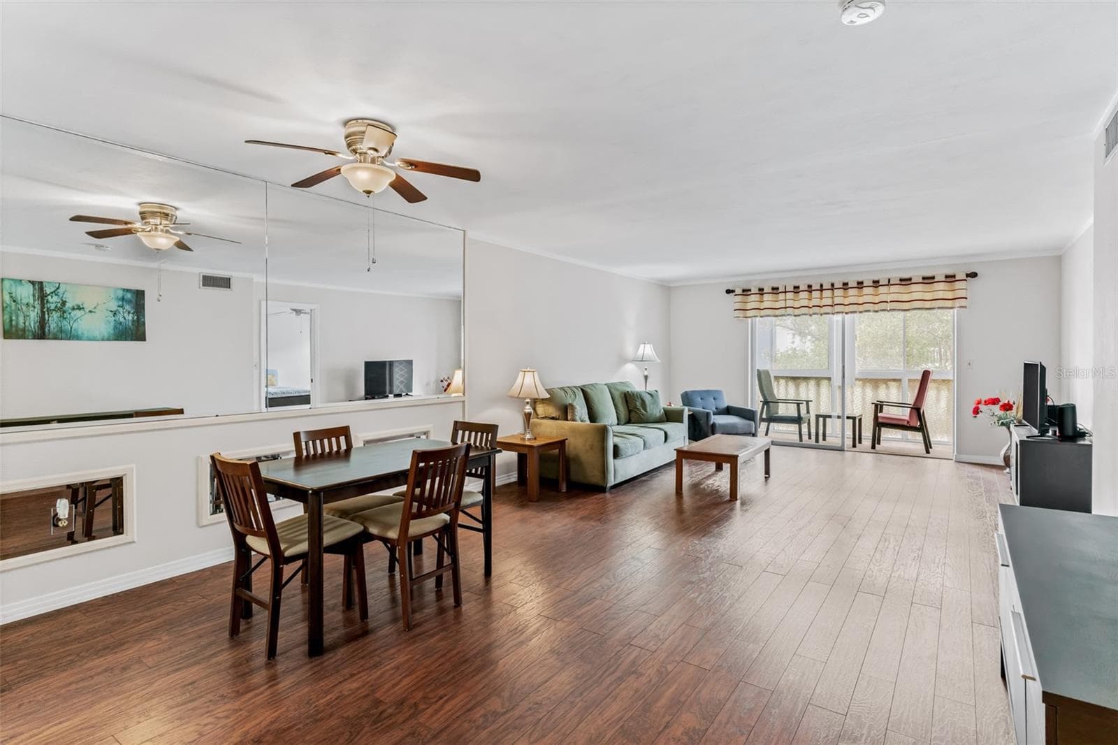 147 Bluff View Dr #206 photo 3