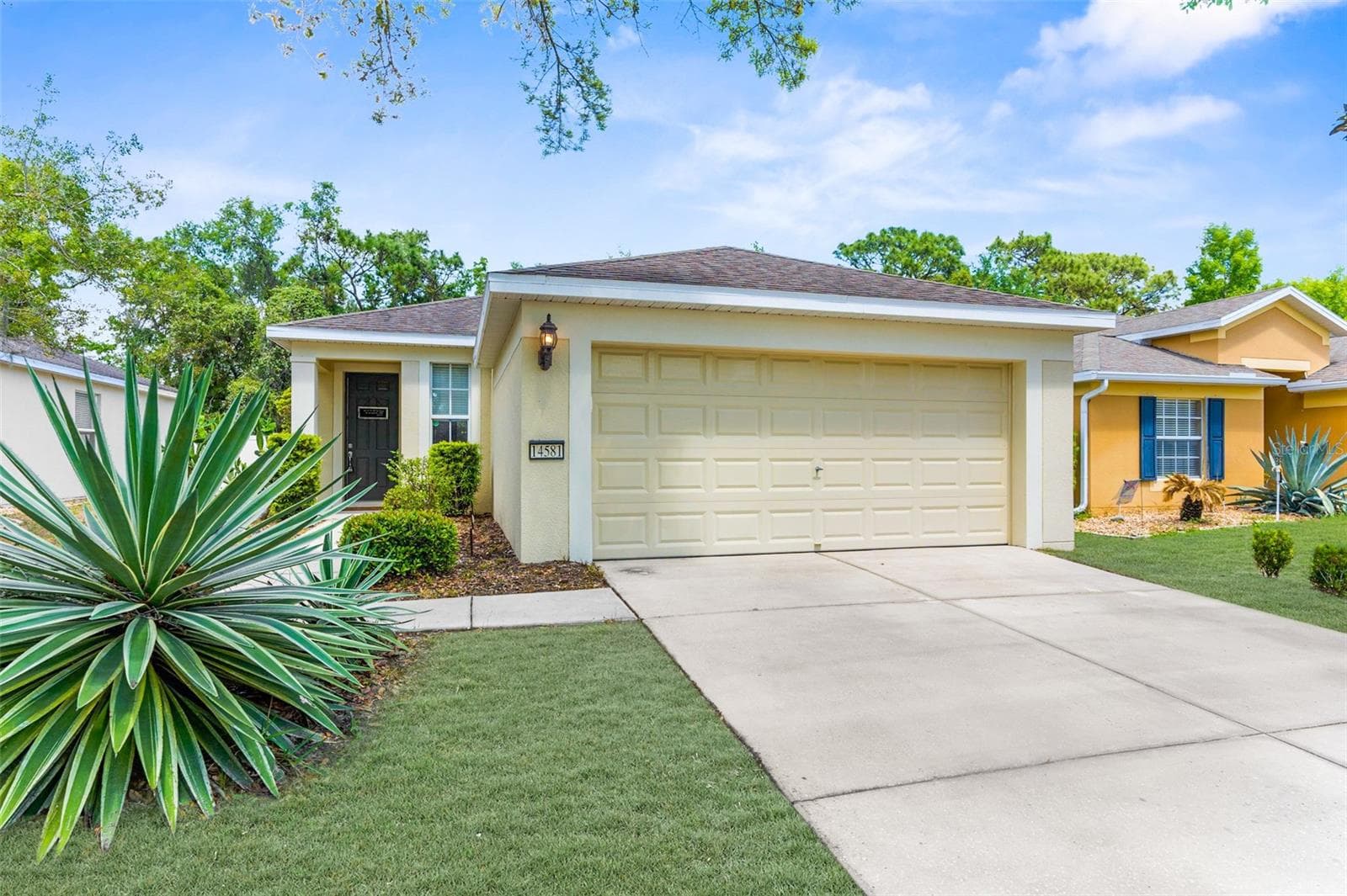 14581 Wake Robin Dr photo 3