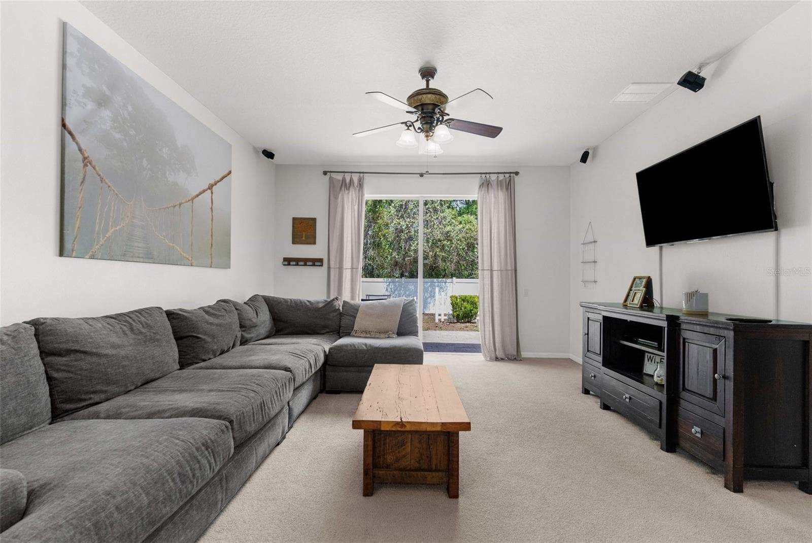 14581 Wake Robin Dr photo 5