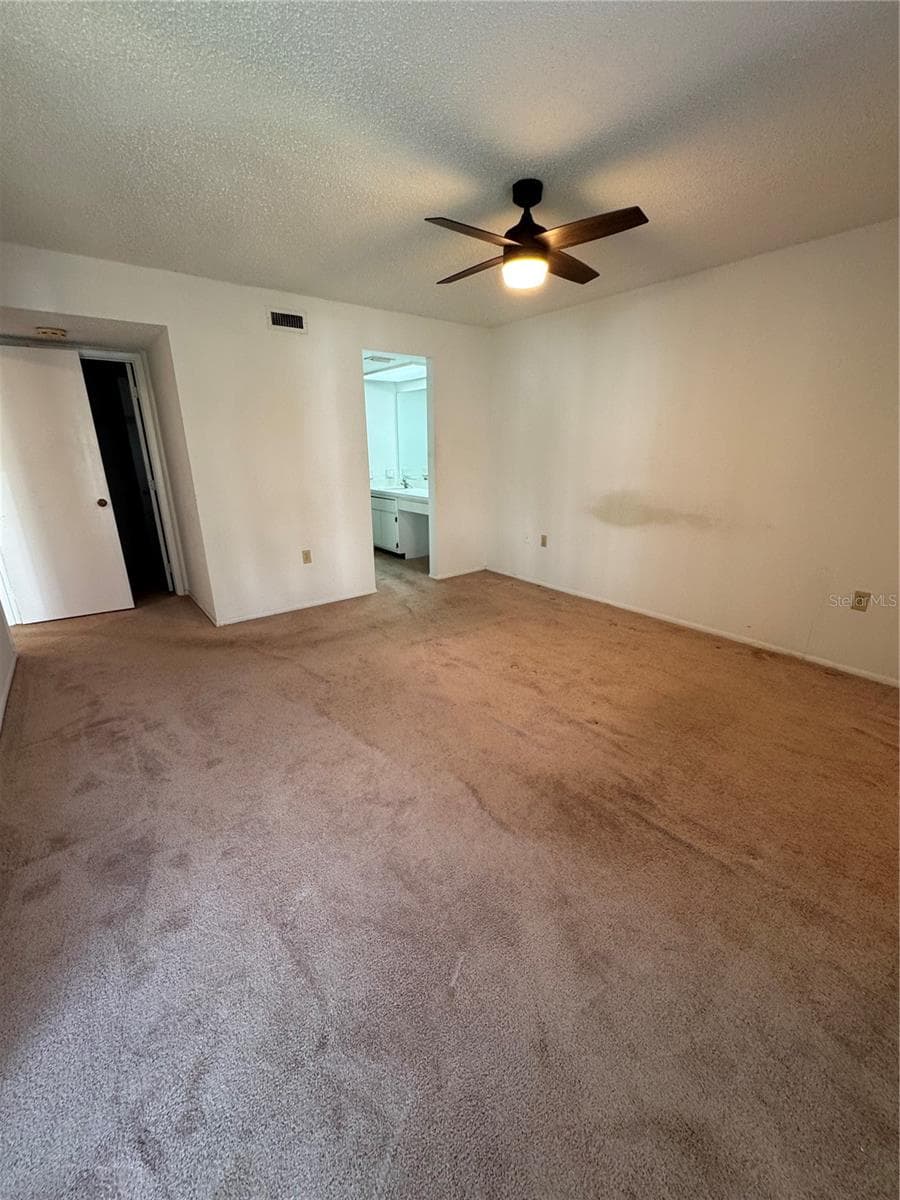 106 Lakeside CT photo 4