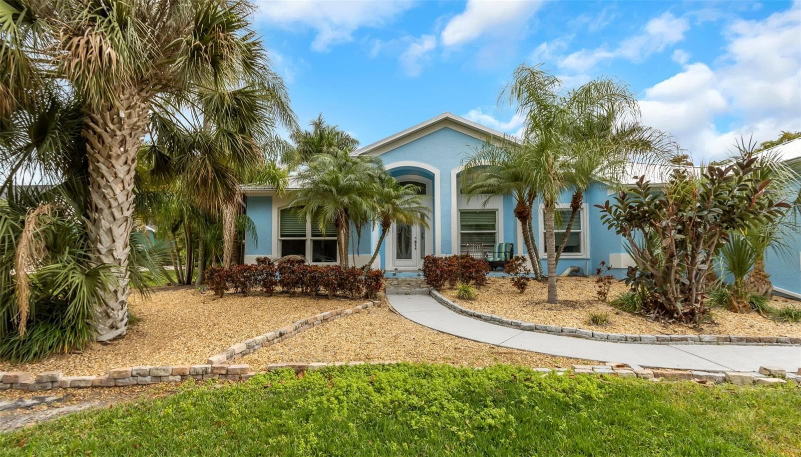 424 Island Cay Way