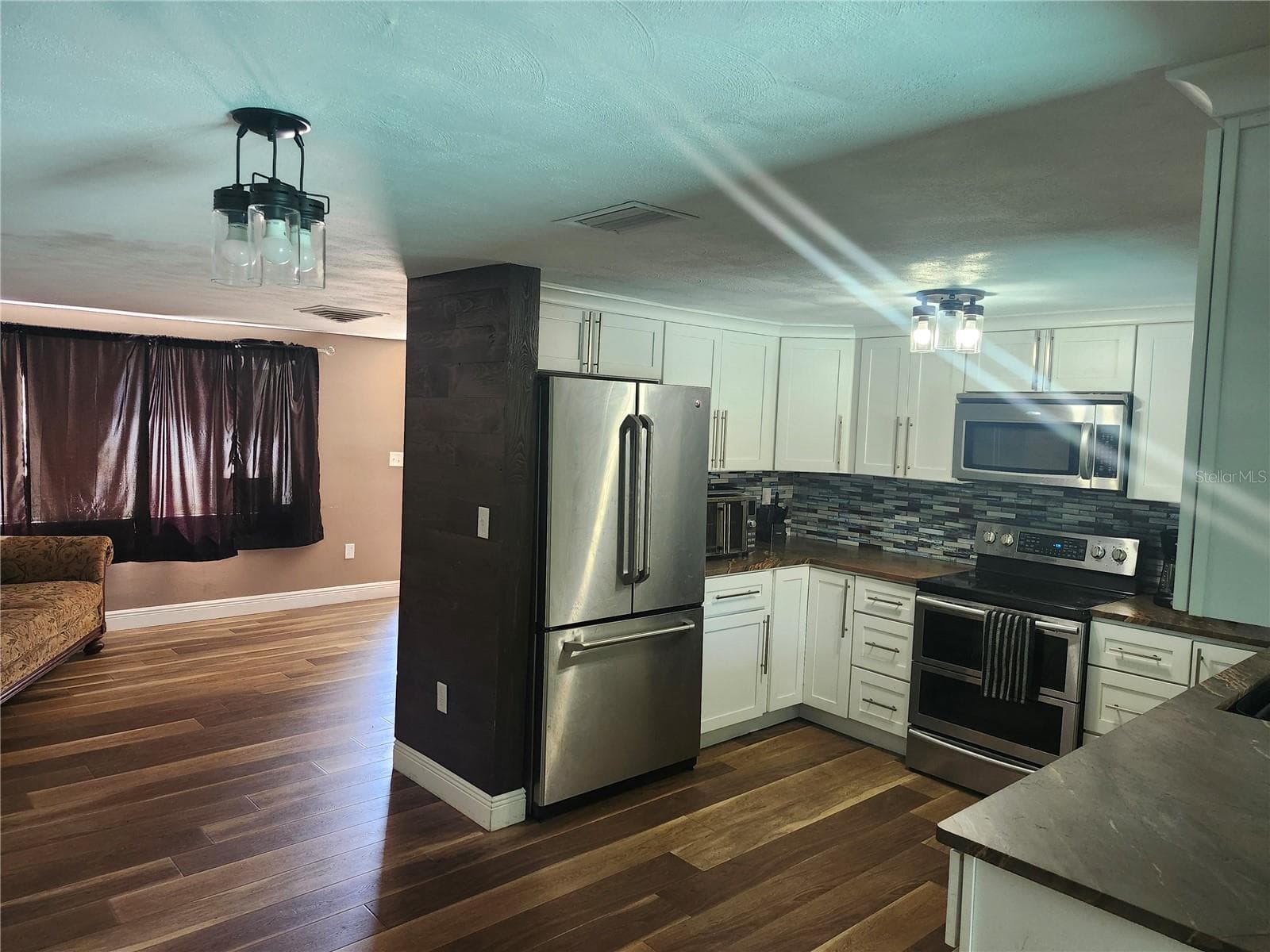 8501 Hunting Saddle Dr photo 4