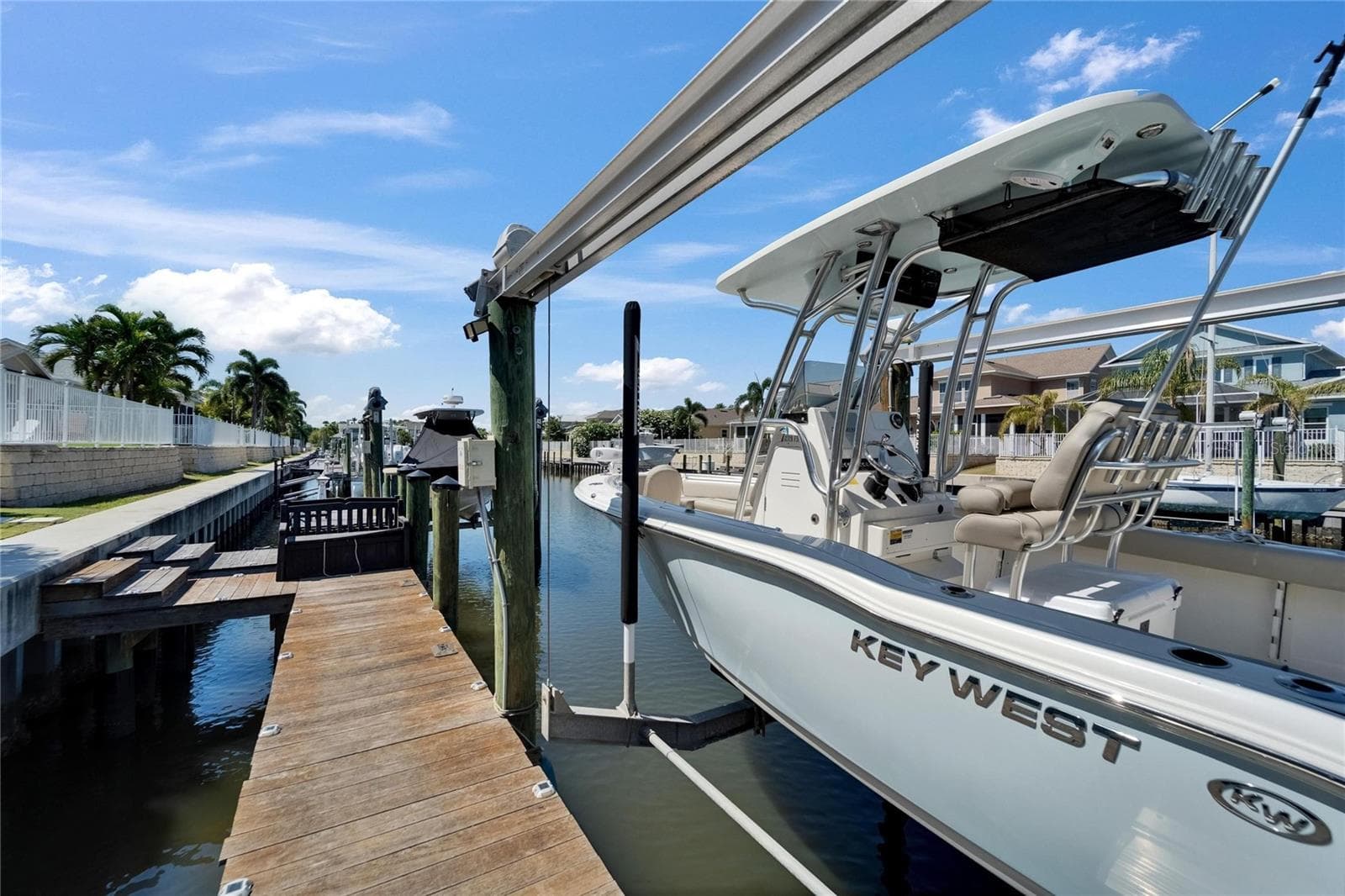 426 Islebay Dr