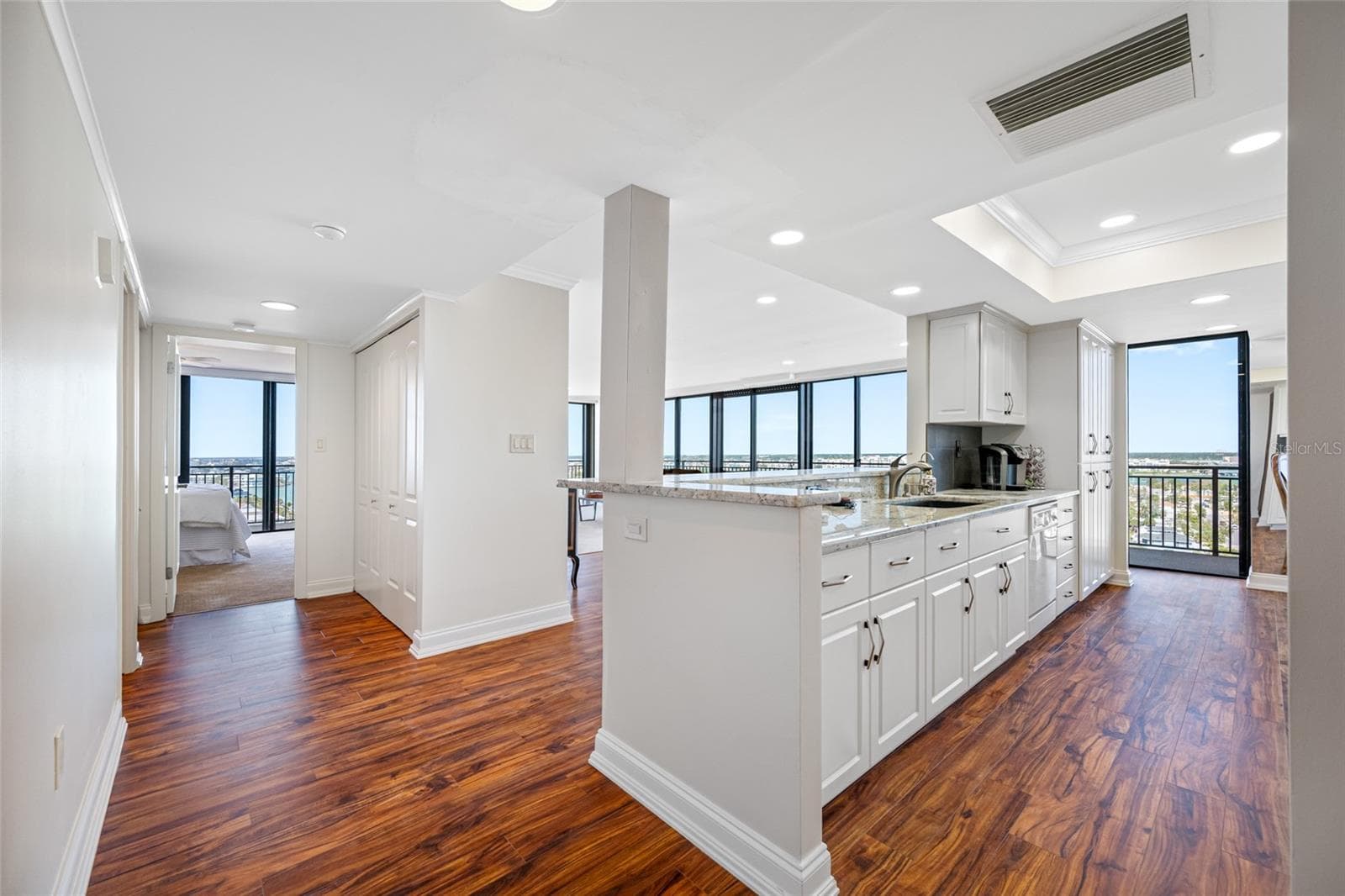 7600 Bayshore Dr #1206 photo 5