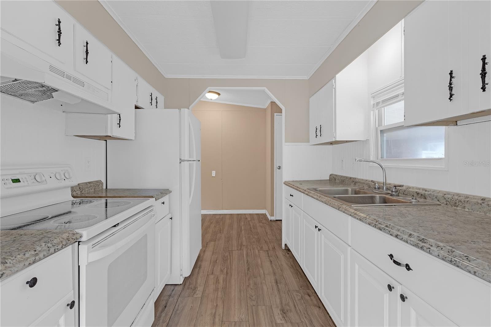 11309 Leisure Ln photo 4