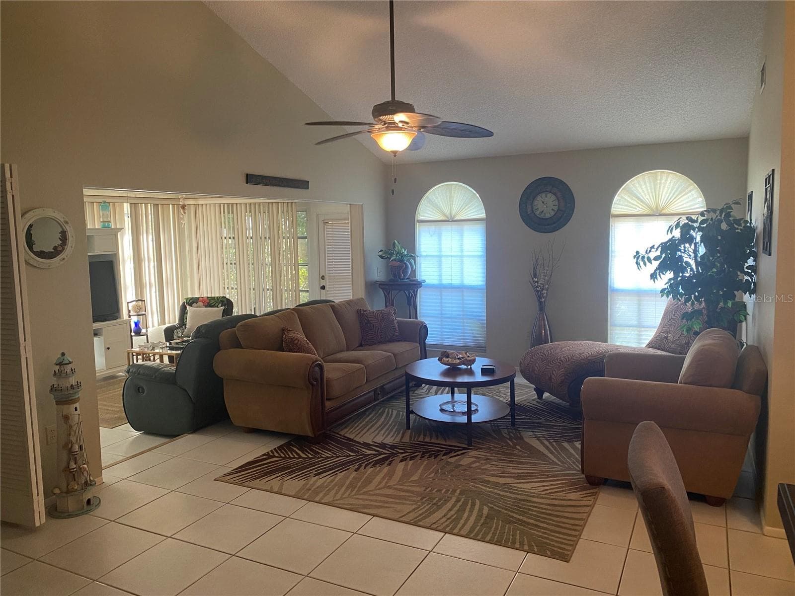 5712 34th CT W photo 4