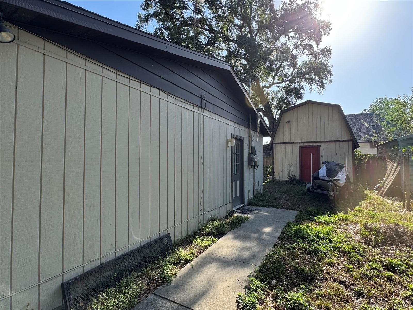 1703 N Taylor Rd photo 3