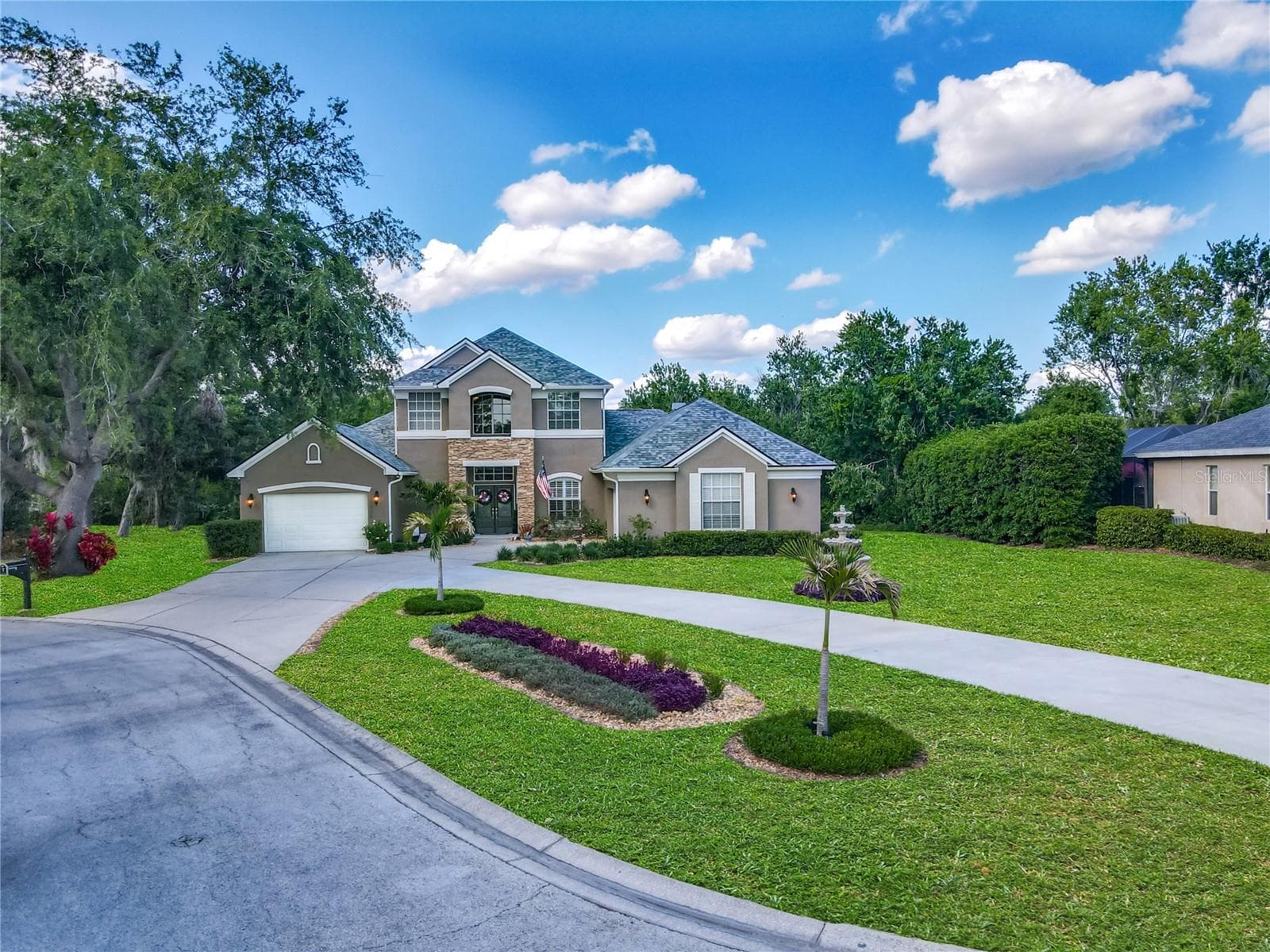 3008 Sutton Woods Dr photo 3