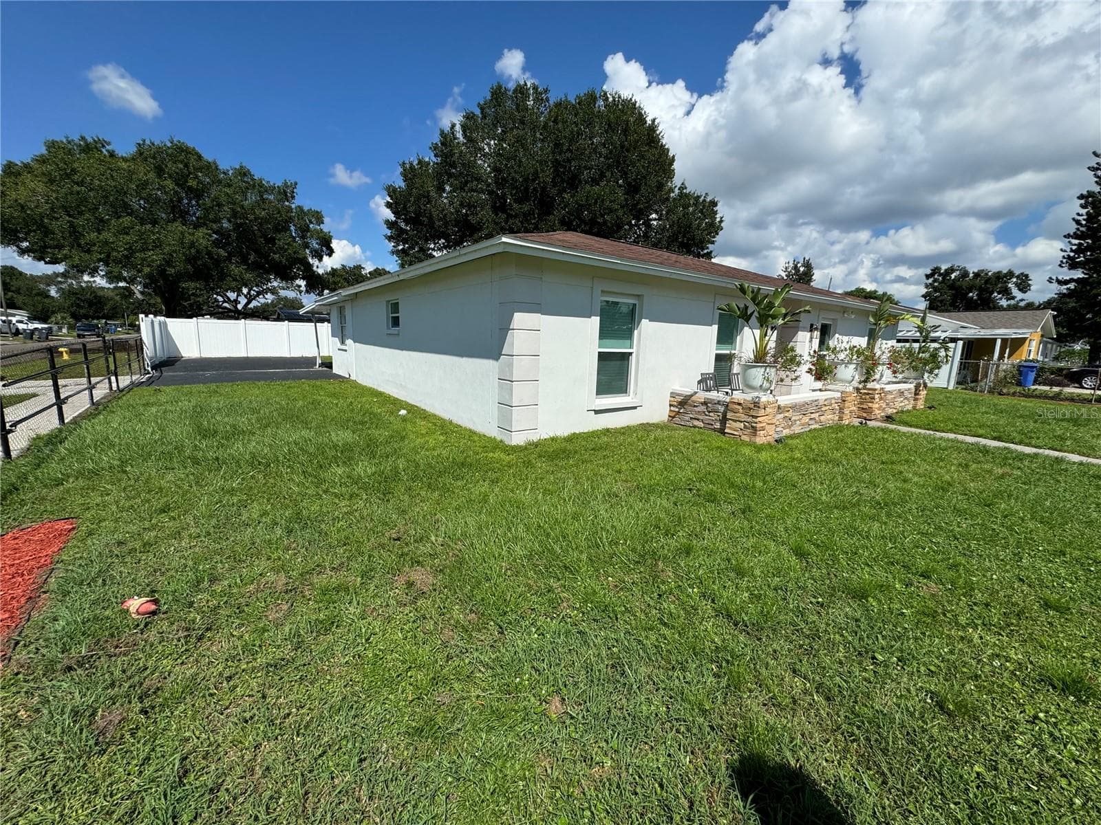 7102 Reindeer Rd photo 3